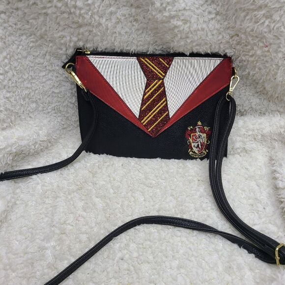 Danielle Nicole Harry Potter Gryffindor Crossbody‎ - Picture 1 of 7